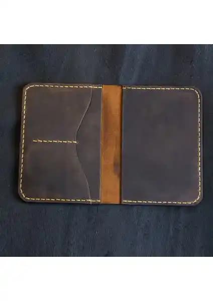 Hakiki Deri Pasaport Cüzdan Kılıfı Freyja - El Yapımı Şık ve Fonksiyonel Seyahat Aksesuarı