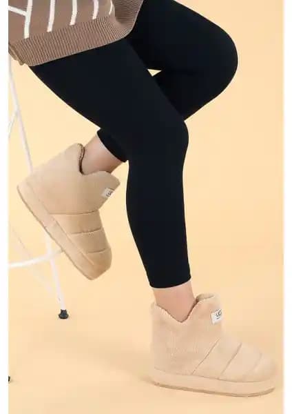 Kadın Ev Botları Karşılaştırması: Ayka Trend 002 ve Trios Shoes Ürünlerinin Özellikleri