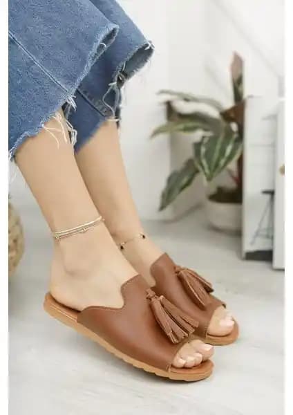 ModaFrato Wzy Püsküllü Kadın Terlik: Şıklık ve Konforu Bir Arada Sunan Çok Yönlü Tasarım