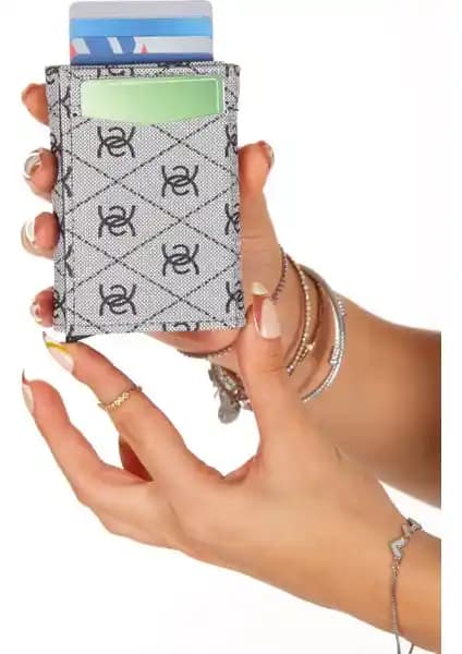 Adelina Unisex Rio ve Westpolo Crazy Deri Mekanizmalı Cüzdan Karşılaştırması