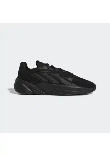 Adidas Originals Ozelia ve Hoops 3.0 Low Modellerinin Karşılaştırması