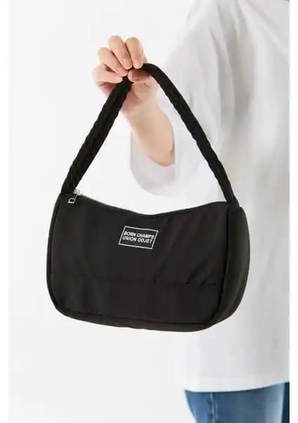 FullaModa Fermuarlı Çanta ve Gabiess Kanvas Tote Çanta Karşılaştırması