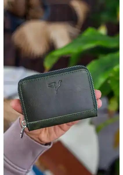 Garbalia Sydney ve Jeep Erkek Deri Cüzdanları Karşılaştırması ve Özellikleri