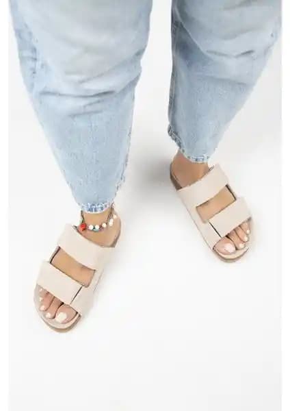 Kadın Hakiki Deri Terlik Karşılaştırması: Manijero Vina ve Marjin Modelleri