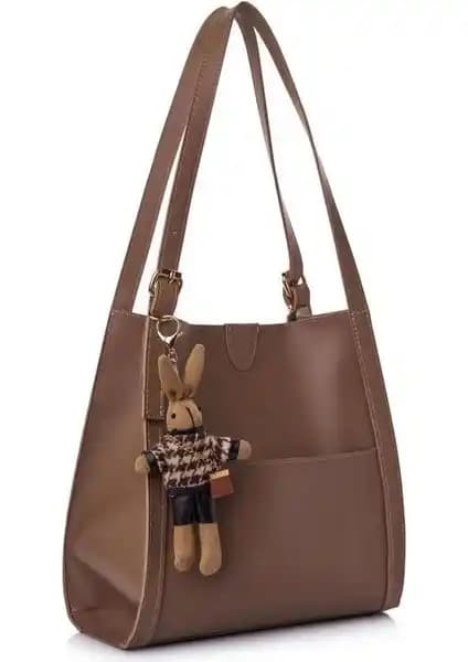 Lucky Bees Kadın El ve Omuz Çantası Karşılaştırması: Tasarım, Fonksiyonellik ve Kullanıcı Yorumları