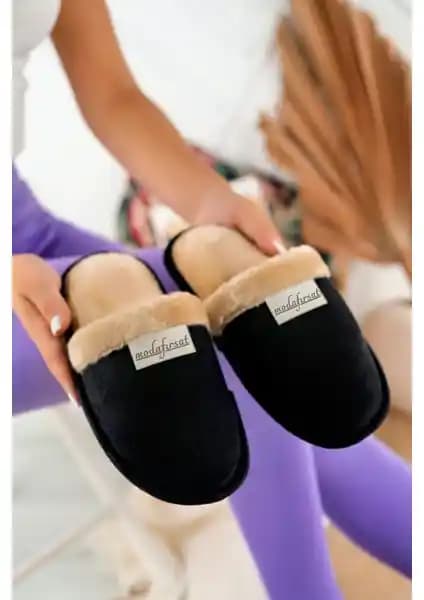 Moda Fırsat Kürklü ve Kan Kışlık Terlik Karşılaştırması: Konfor ve Dayanıklılık Analizi