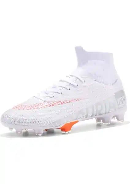 Xcity ve Yongtai Futbol Ayakkabıları Karşılaştırması: Tasarım, Performans ve Dayanıklılık