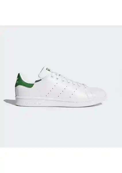 Adidas Originals M20324 Stan Smith Ayakkabıları: Klasik ve Modern Tasarımın Buluşması
