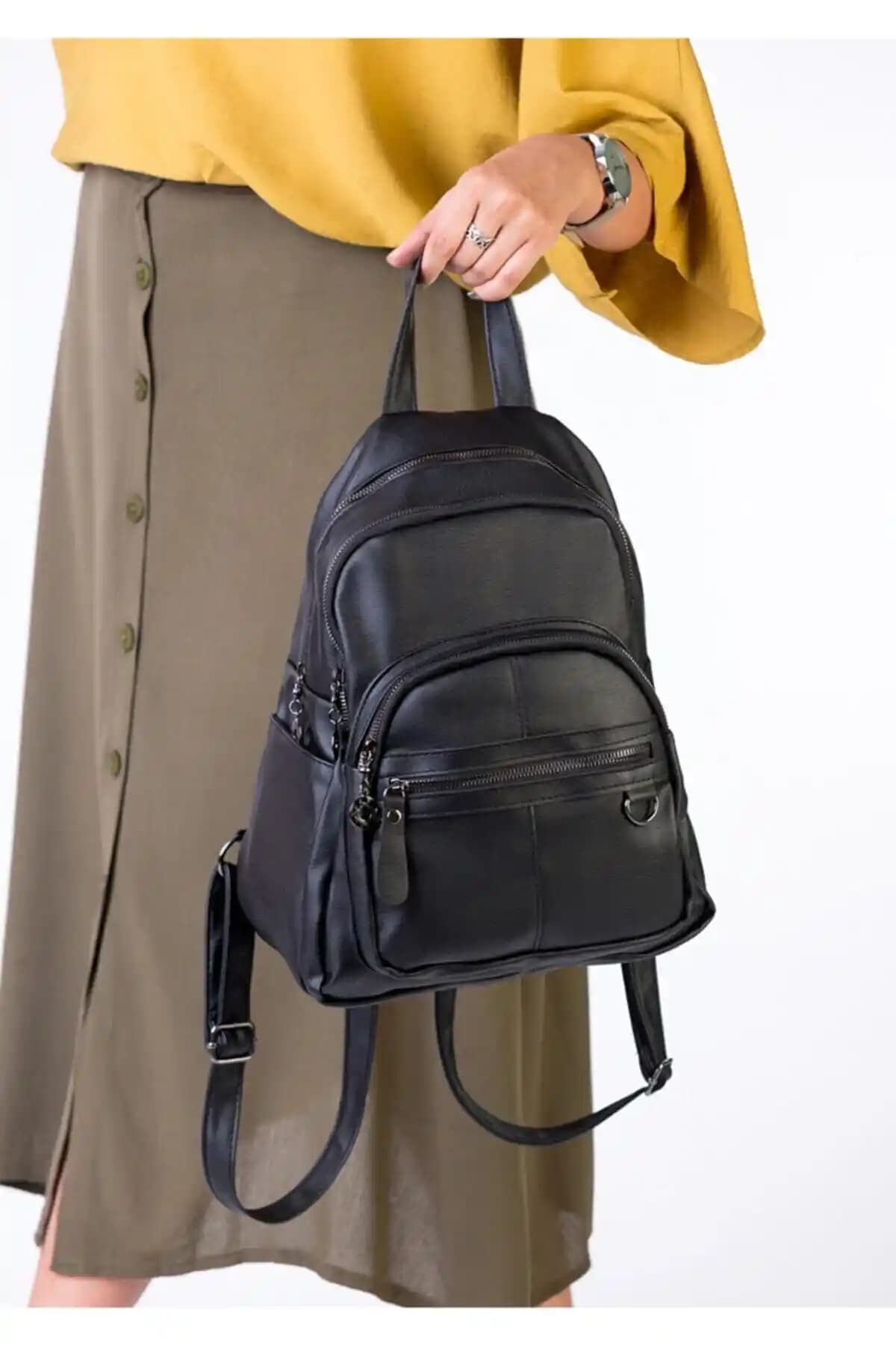 BAGzy Kadın Sırt Çantası: Şık ve Dayanıklı Çok Gözlü Suni Deri Tasarım