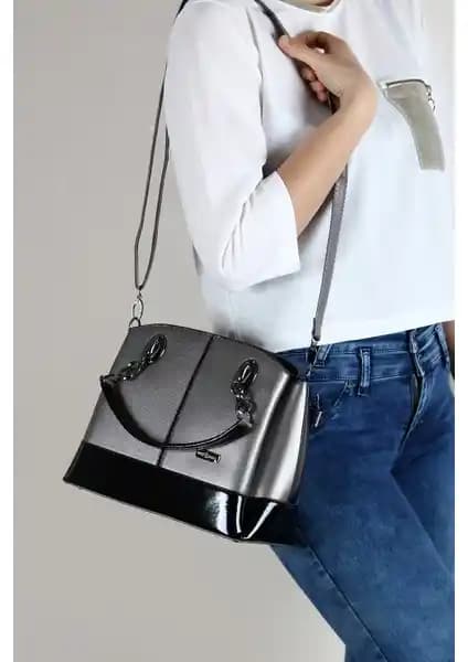 Bay Pablo C610 Kadın Çantası: Şık ve Fonksiyonel Deri Çanta Modelleri