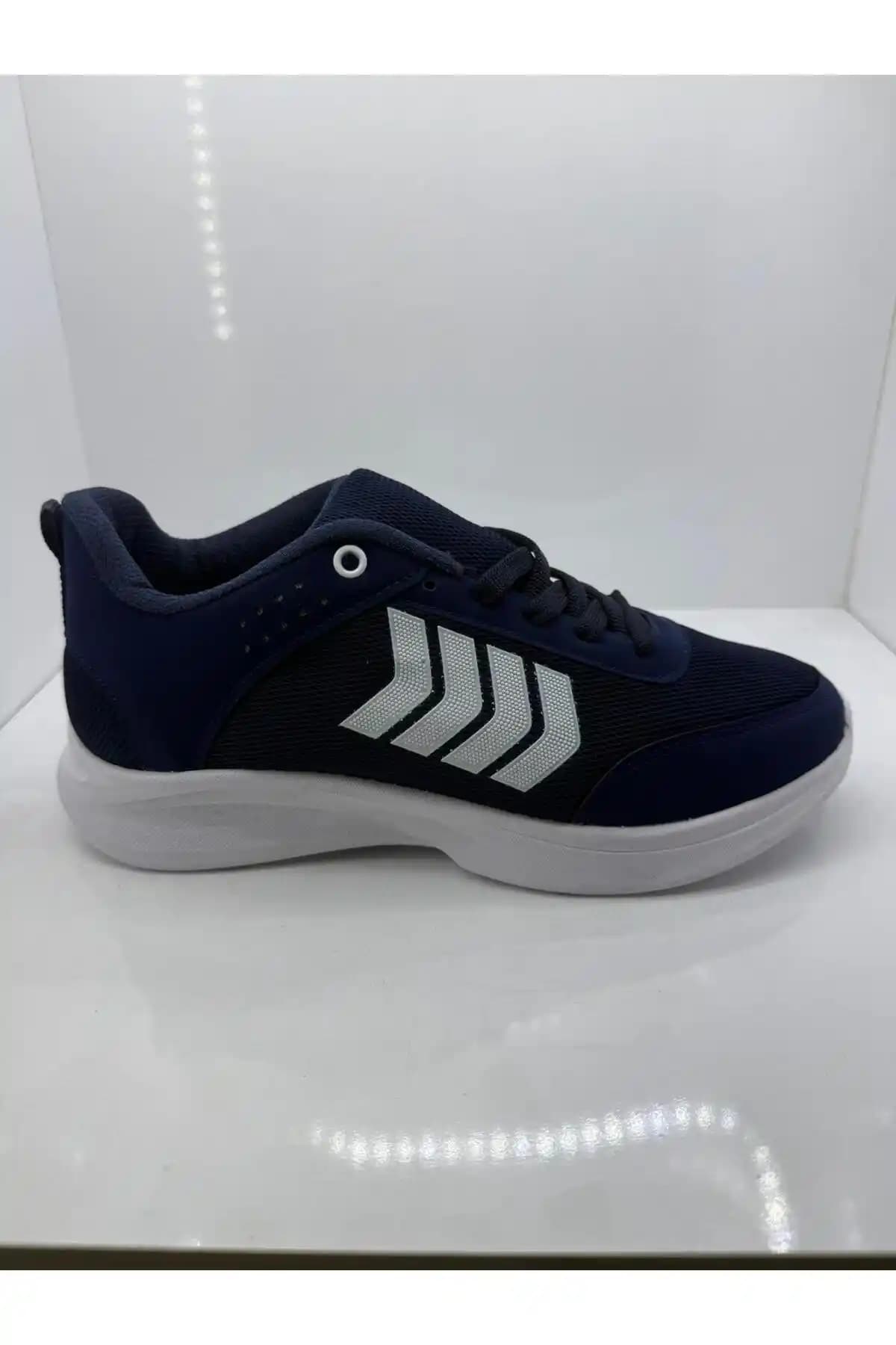 Calsido Ortopedik Günlük Yürüyüş Ayakkabısı: Ergonomik ve Şık Tasarım Özellikleri