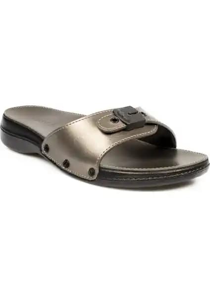 Ceyo 6500 Minelli Düz Platin Kadın Terlik: Şıklık ve Konforun Birleştiği Günlük Terlik Seçeneği