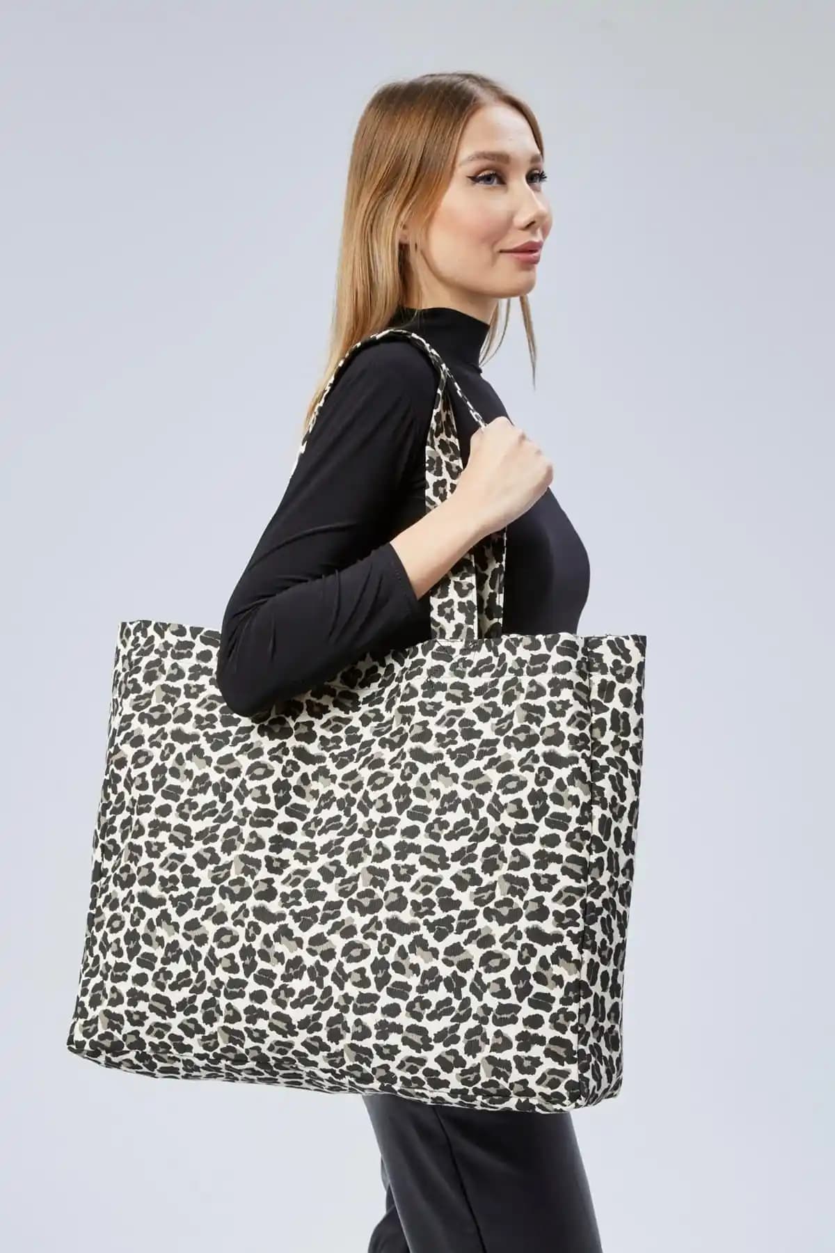 Çınar Bez Çanta Leopar Desen Büyük Boy Şık ve Dayanıklı Günlük Kullanım Çantası