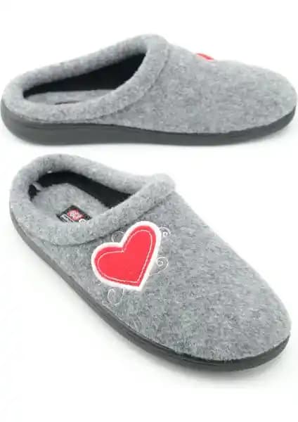 Gezer Kadın Kışlık Keçe Terlik Kalp Nakışlı Sıcak ve Rahat Tasarım