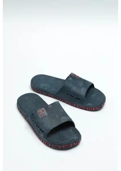 Gezer Yazlık Kaydırmaz Taban Kan Terlik: Rahat ve Güvenli Günlük Kullanım Terliği