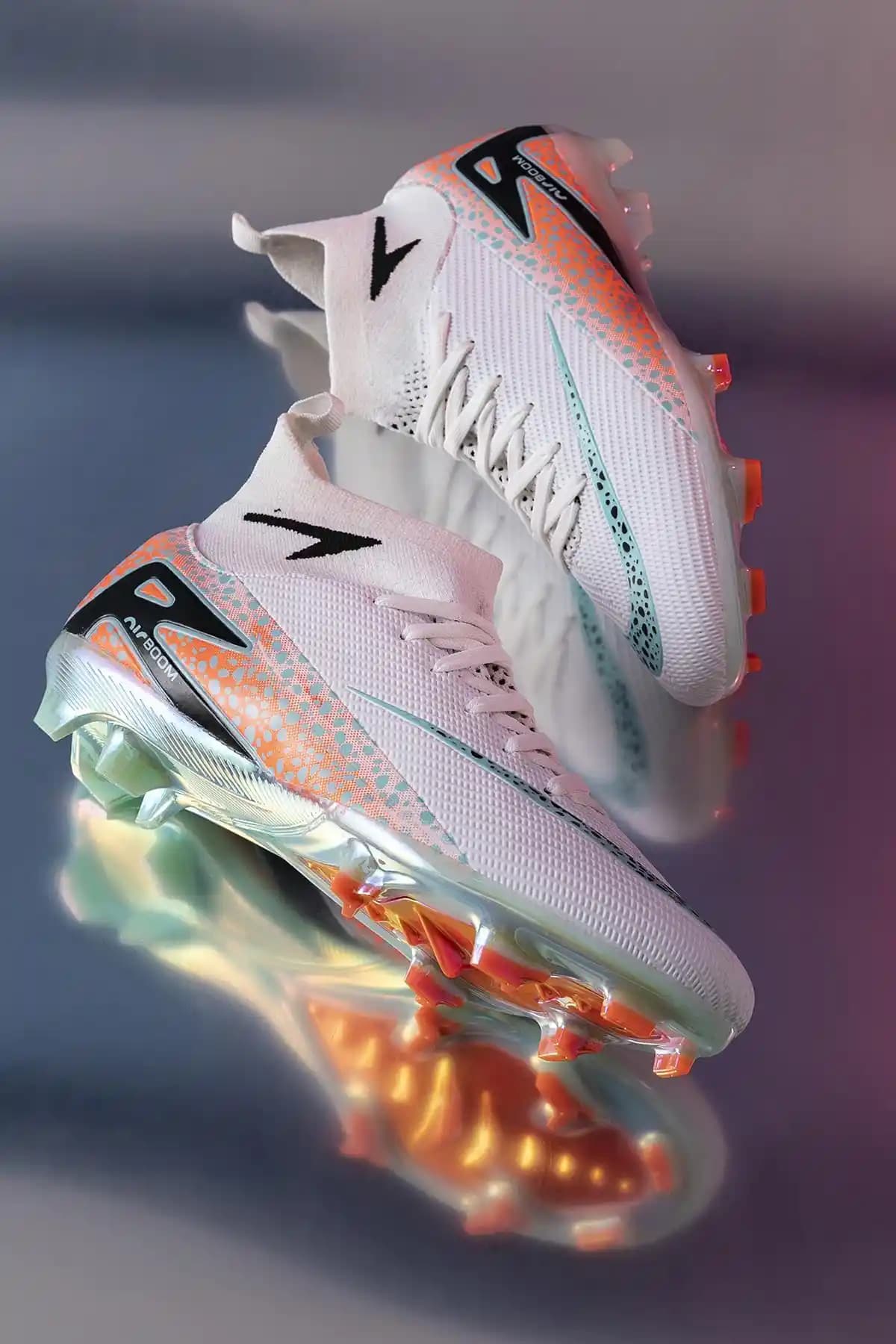 Golder Erkek Halı Saha Kramponu: Yüksek Performans ve Şıklık Sunan Modern Tasarım