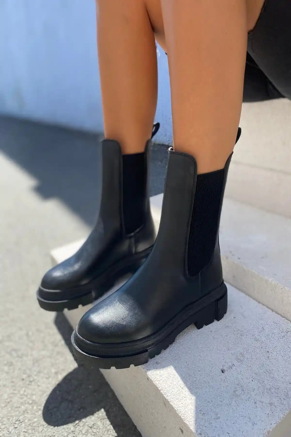 İnan Ayakkabı Kadın Bot: Şık ve Dayanıklı Kış Ayakkabısı Seçenekleri