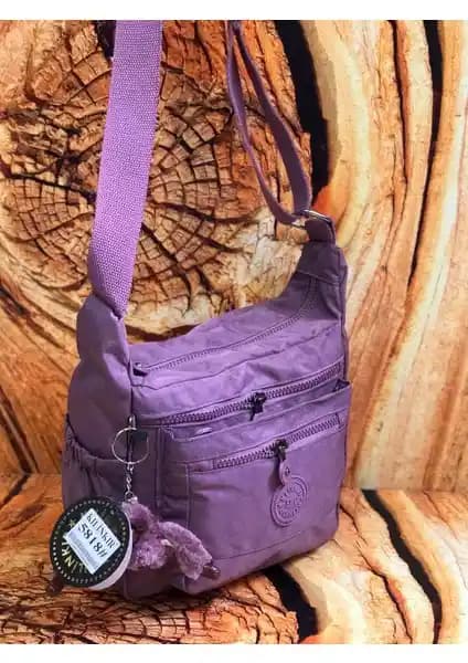 Kadınlar İçin Çok Cepli ve Suya Dayanıklı Postacı Çantası Özellikleri ve Tasarımı