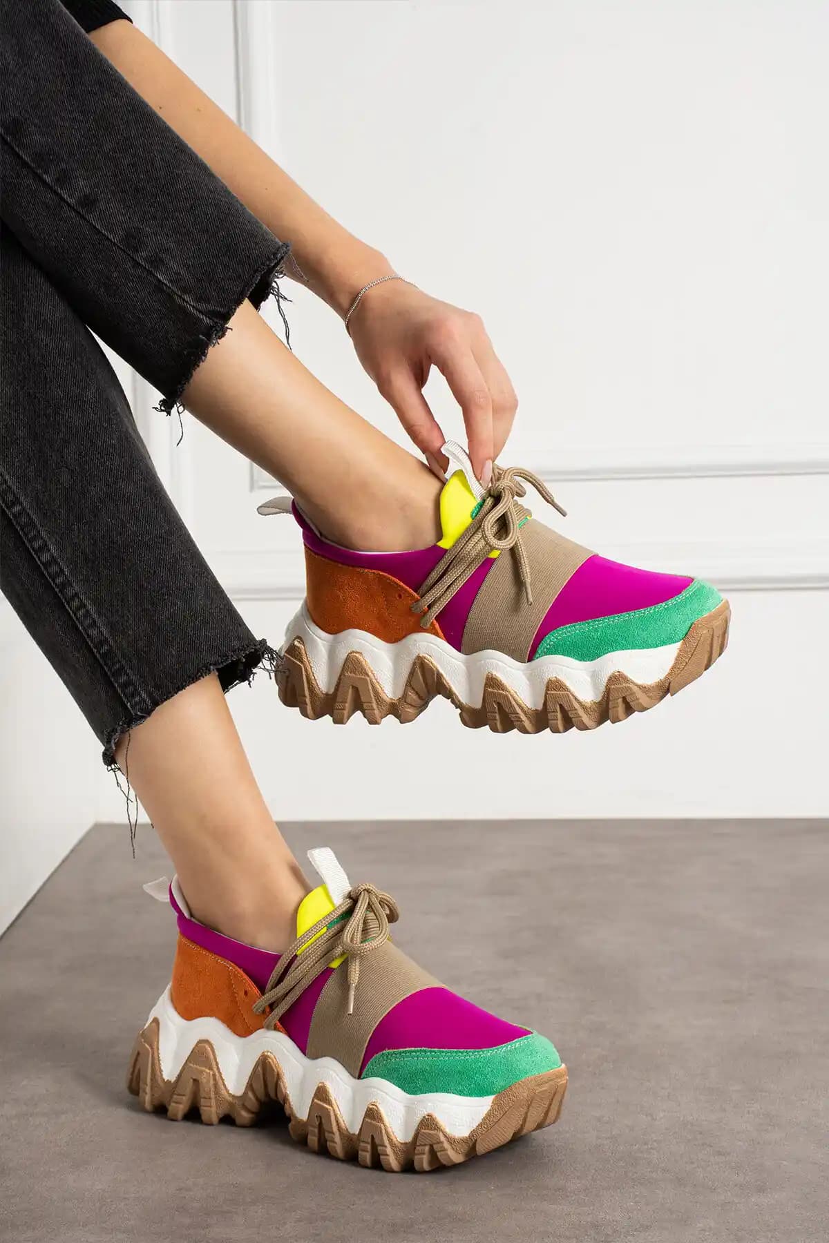 KOTAN Kadın Bağcıklı Rahat Fuşya Süet Sneakers Günlük Kullanım ve Şıklık İçin Uygun