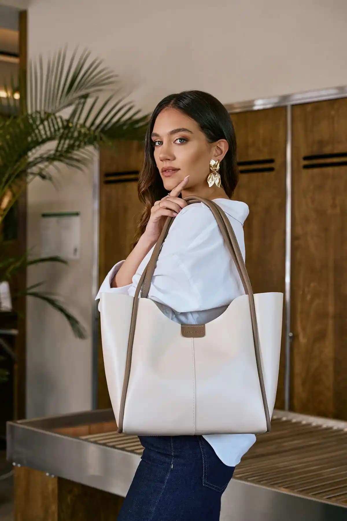 Lucky Bees Büyük Boy Kadın El ve Omuz Çantası Modern ve Dayanıklı Tasarım