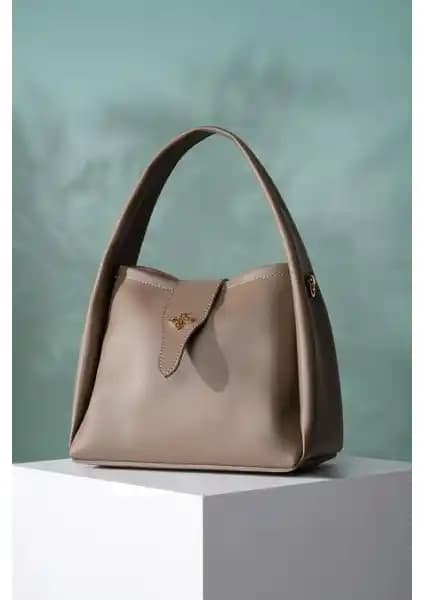 Lucky Bees Kadın El ve Omuz Çantası: Şık ve Fonksiyonel Tasarım ile Günlük Kullanım İçin Uygun