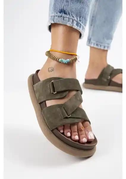 Manijero Tulipan Kadın Deri Atkılı Haki Terlik Şıklık ve Konforu Bir Arada Sunar