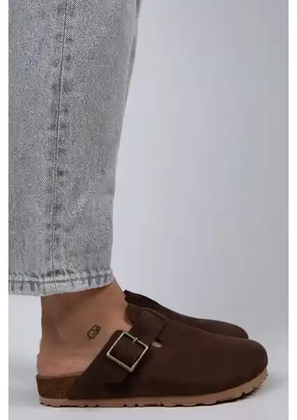 Manijero Zeta Kadın Hakiki Deri Kemerli Terlik Günlük Şıklık ve Konfor Sunar