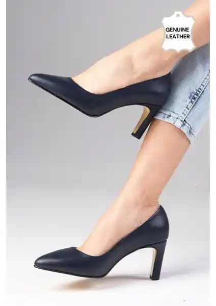 Mio Gusto Beliz Hakiki Deri Lacivert Kadın Stiletto Ayakkabı Şıklık ve Konfor Sunar
