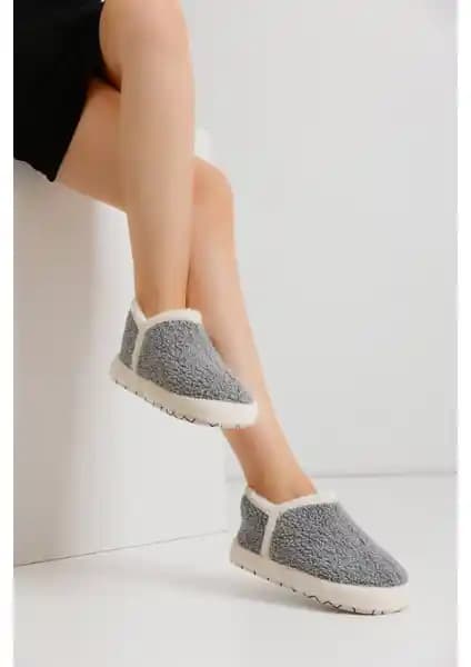 ModaFrato Viola Kadın Panduf ve Ev Botu: Konfor ve Şıklığın Buluşması