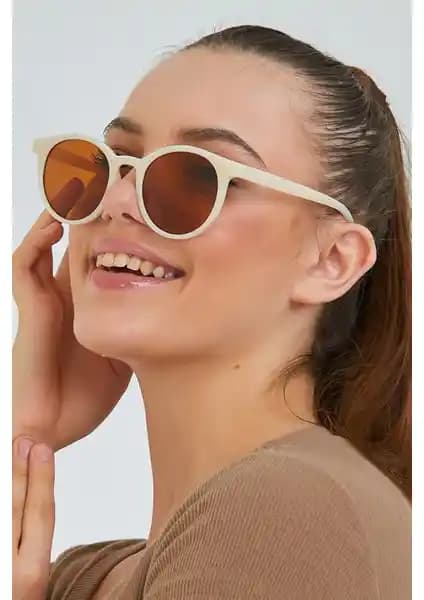 ModaLucci Yeni Sezon Unisex Güneş Gözlüğü Şık Tasarım ve UV Koruma Özellikleri ile