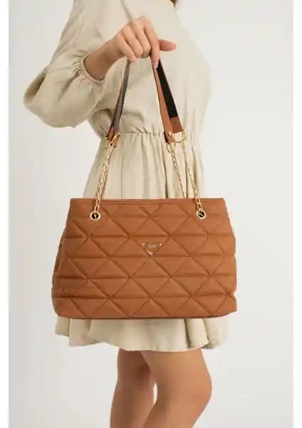 Nbi Bags Siyah Kapitone Çanta Günlük Kullanım İçin Şık ve Fonksiyonel Tasarım