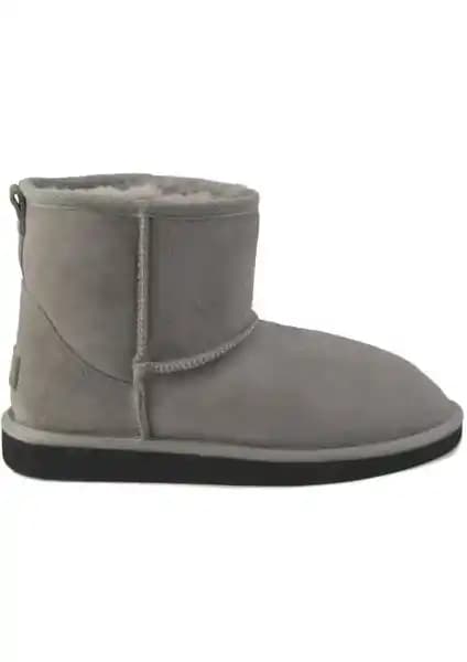 Pegia Hakiki Süet Kürklü Kadın Kısa Bot: Şıklık ve Konforun Buluşması