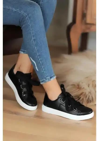 Pembe Potin Kadın Spor Ayakkabısı Kaliteli Malzeme ve Şık Tasarım ile Günlük Kullanım İçin Uygun