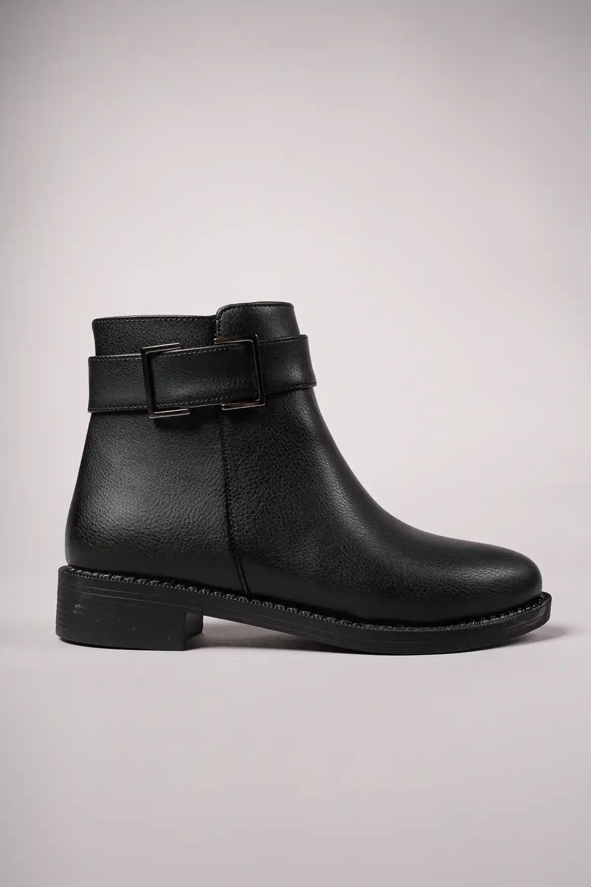 Riccon Hilyariel Kadın Bot: Şıklık ve Konfor Sunan Kış Günlük Ayakkabı Seçeneği