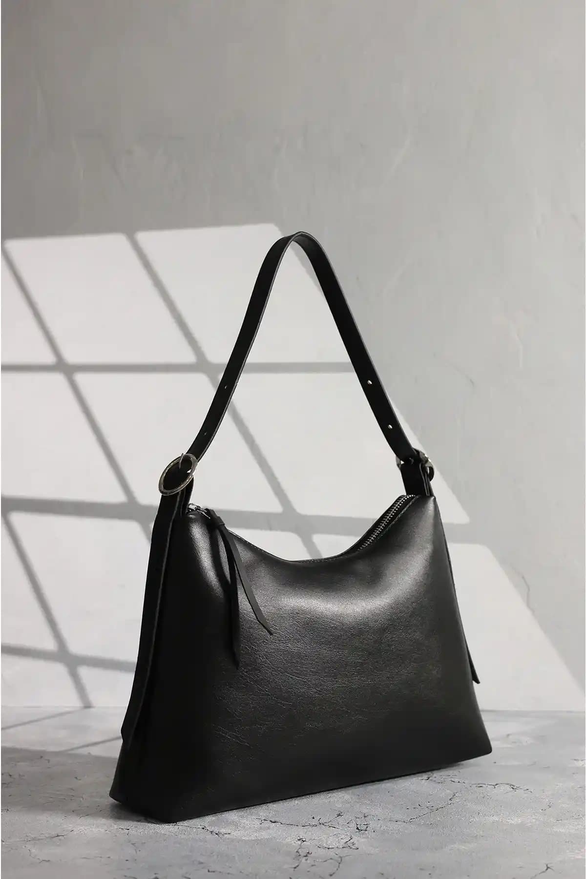 Rimense Siyah Kadın El ve Omuz Çantası Günlük ve Şık Kullanım İçin Uygun