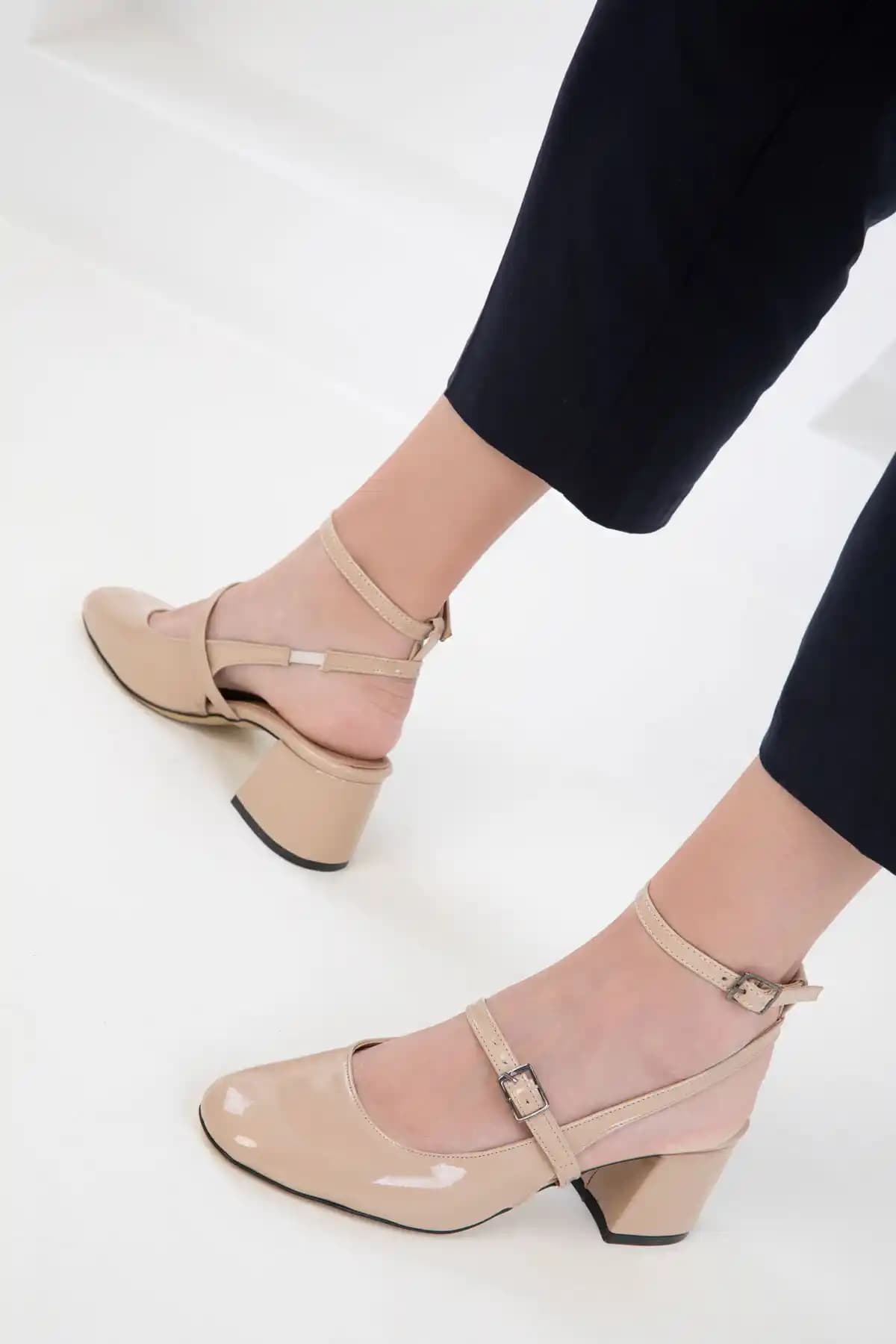 SOHO Ten Rugan Kadın Klasik Topuklu Ayakkabı Günlük Şıklık ve Konfor Sunar