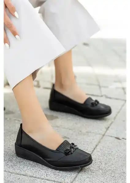 Stwenn Tam Ortopedik Kadın Ayakkabısı Konfor ve Şıklık Sunan Dar Kalıp Tasarımıyla