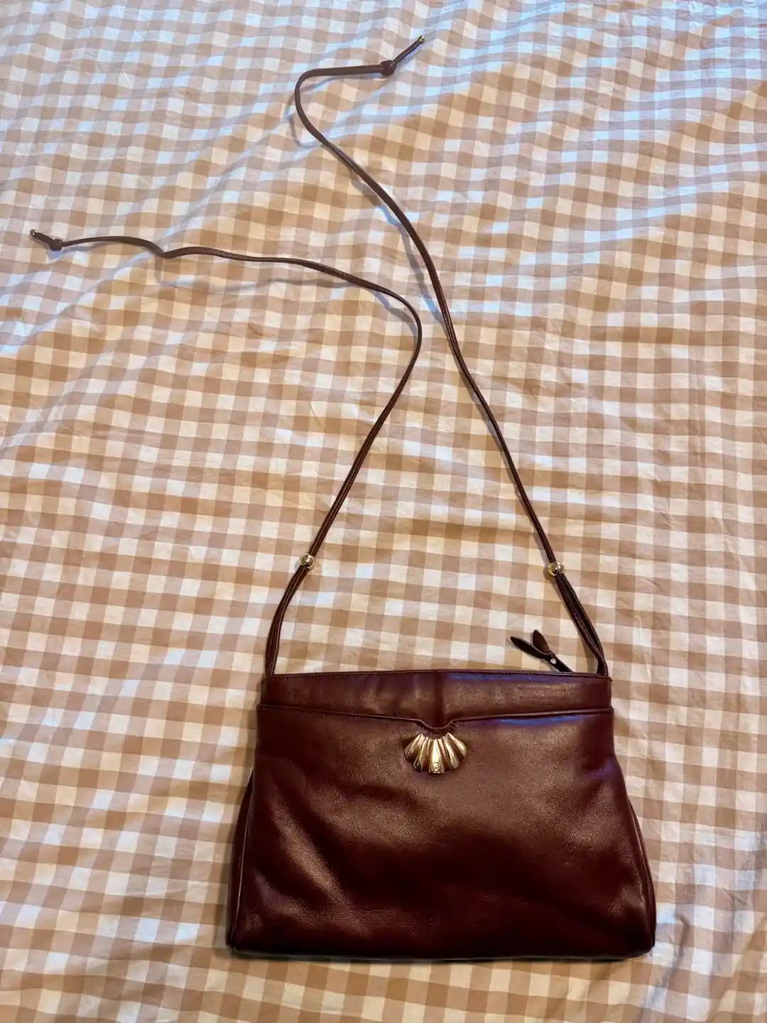 Etienne Aigner Vintage Çanta Kayışlarının Ayarlanması ve Kullanım Teknikleri