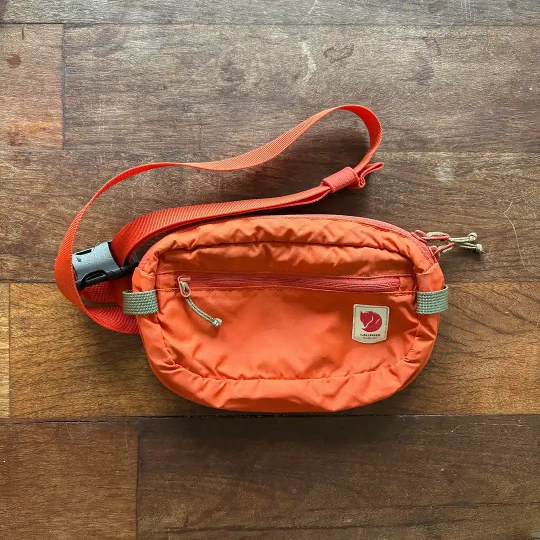 Fjällräven High Coast Hip Pack: Kompakt Tasarım ve Fonksiyonel Kullanım Özellikleri