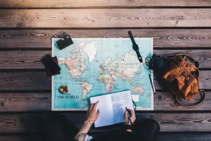 İlk Kez Sırt Çantasıyla Seyahat İçin Detaylı Paketleme Listesi ve Uzman Önerileri