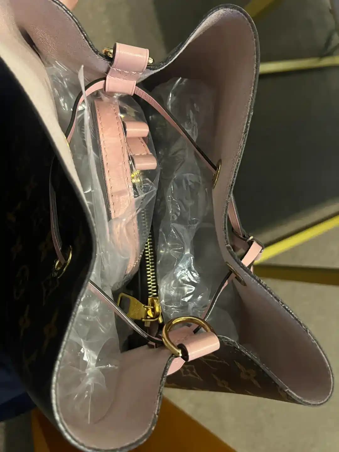 Louis Vuitton NeoNoe Çanta Kenar Boyası Onarımı ve Müşteri Deneyimi İncelemesi