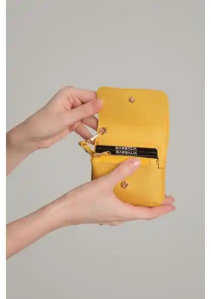 Garbalia ve Situ Store Cüzdanları Karşılaştırması: Malzeme, Tasarım ve Kullanım Özellikleri