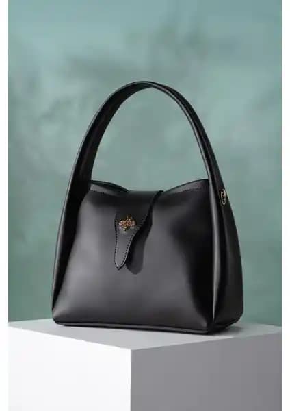 Lucky Bees ve Pengxi Kadın Çantaları Karşılaştırması: Hangi Model Sizin İçin Uygun