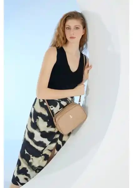 Pierre Cardin Kadın Çanta Karşılaştırması: Floater ve Tramlı Alfabe Modelleri