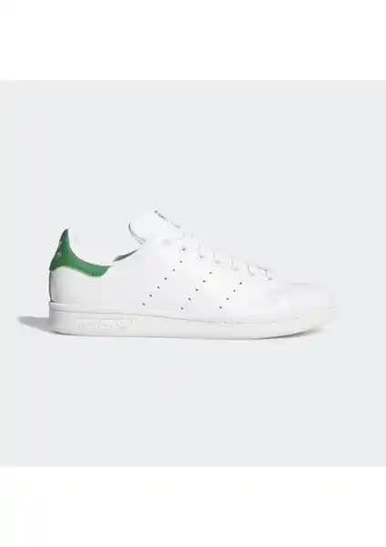 Adidas Stan Smith Modelleri Karşılaştırması: Tasarım, Konfor ve Malzeme Analizi
