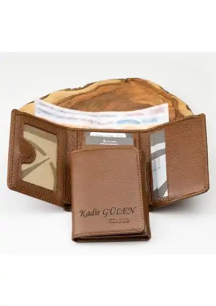 Erkekler İçin Deri Cüzdan ve Kartlık Karşılaştırması: Tasarım, Fonksiyon ve Kullanım Özellikleri