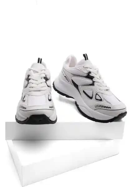 Kadın Günlük Sneaker Karşılaştırması: Marjin Nevila ve Pasyone Modelleri