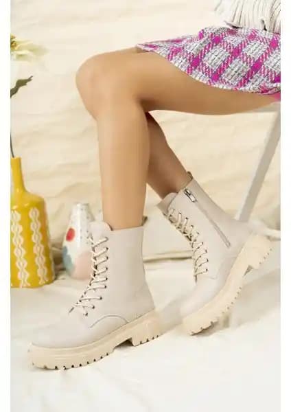 Kadın Kış Botları Karşılaştırması: Muggo Carol ve Tonny Black Modelleri