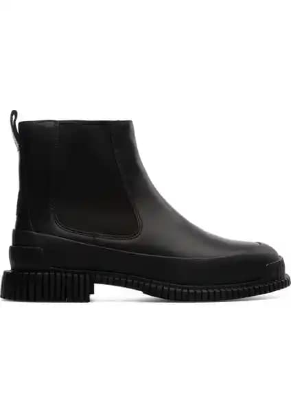 Kadın Siyah Botlar Karşılaştırması: Camper ve Harley Davidson Modelleri