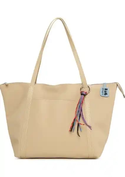 Kadın Tote Çantalar Karşılaştırması: Şık ve Fonksiyonel Modellerin Detaylı Analizi